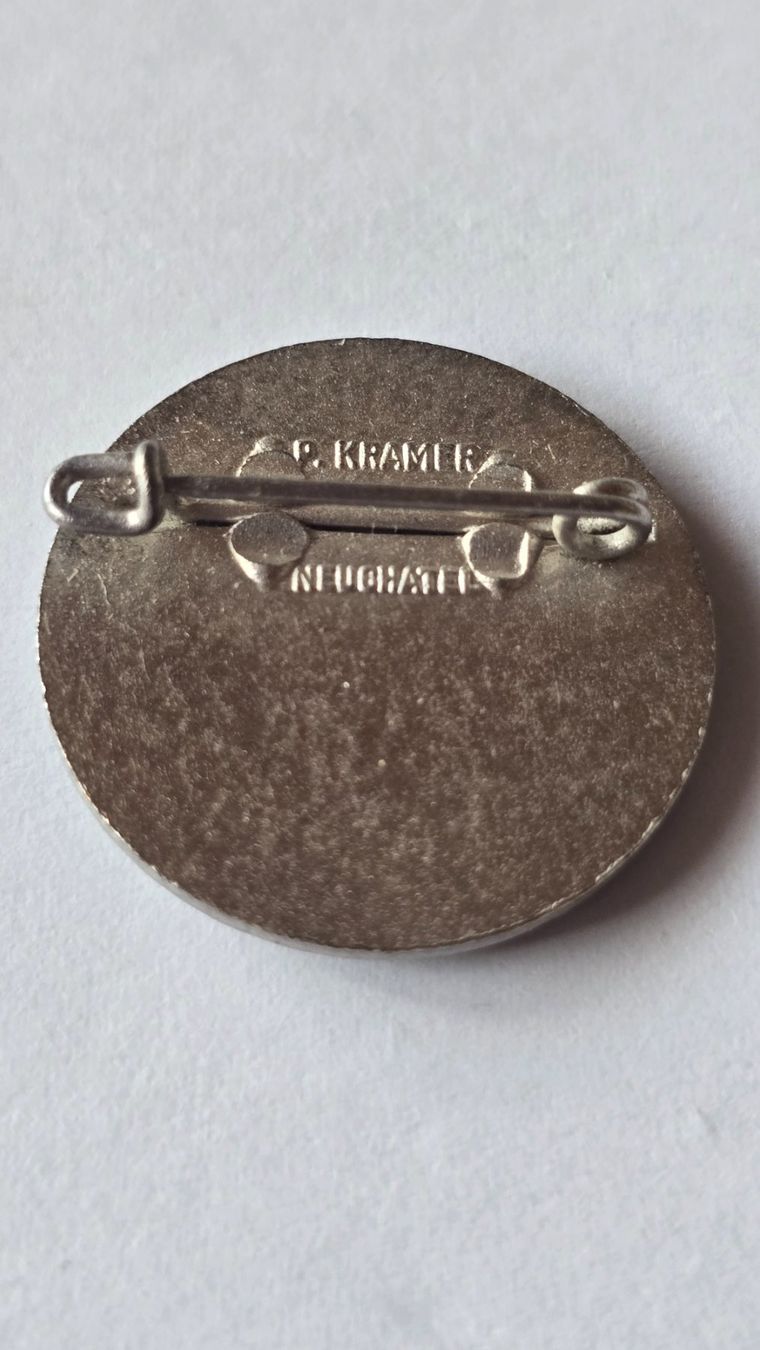 Placchette & Badge: Abzeichen Schweizerischer Samariterbund Henry Dunant P. K... – Usato da Duebendorf venduto da Dguguseli 1