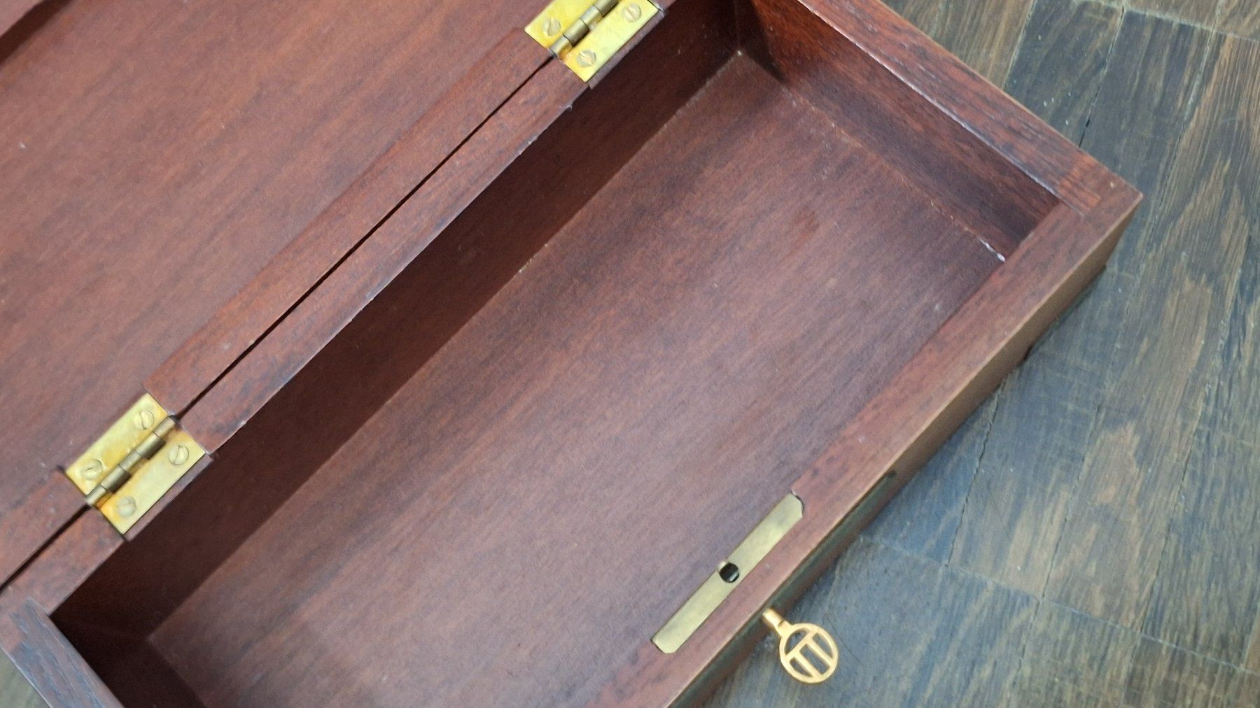 Truhen: Dekorative  Captain’s Box vintage – Gebraucht aus Horgen von OlJaS 7