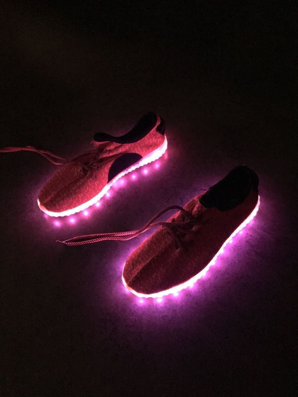 Chaussures femmes: Turnschuh mit diverse beleuchtung – Neuf avec emballage d'origine à Zürich par Maria_Felicina 1