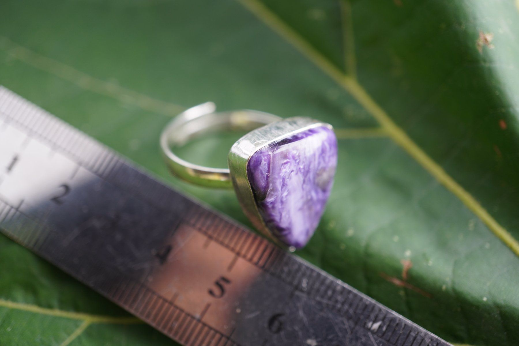 Mineralien & Heilsteine: Charoit    ring Grösse  Variabel     (Räumung!) – Neu und originalverpackt aus Eschenbach SG von topstone 4