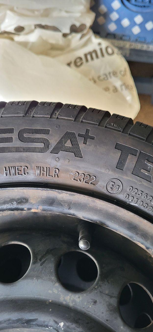 Pneumatici & Ruote complete: 155.65.14 pneus d'hiver  – Usato da Denges venduto da inox--2 5