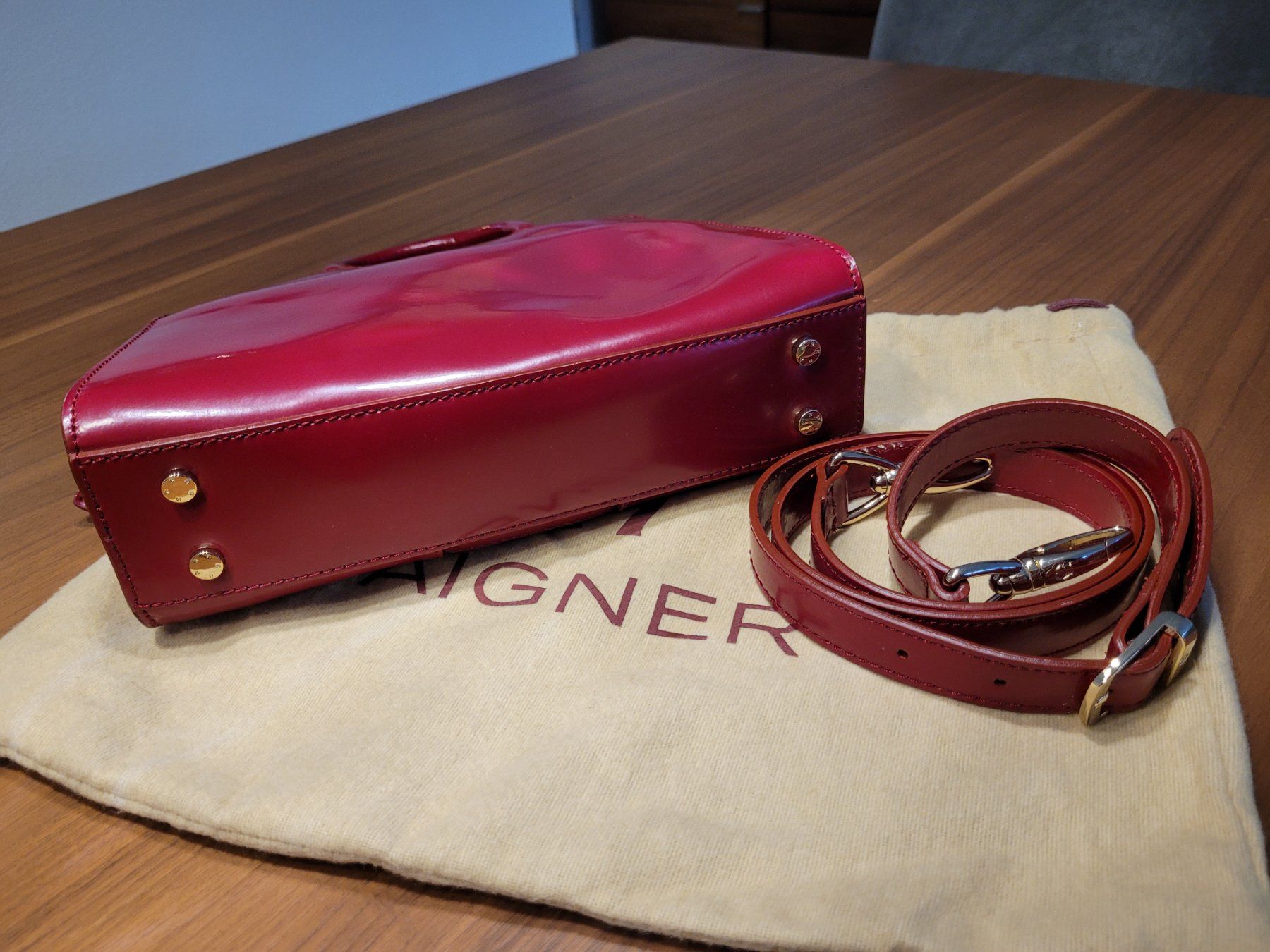 Aigner Taschen für Damen: Aigner Handtasche dunkelrot – Neu (gemäss Beschreibung) aus Oberweningen von kvo_r5ws 4