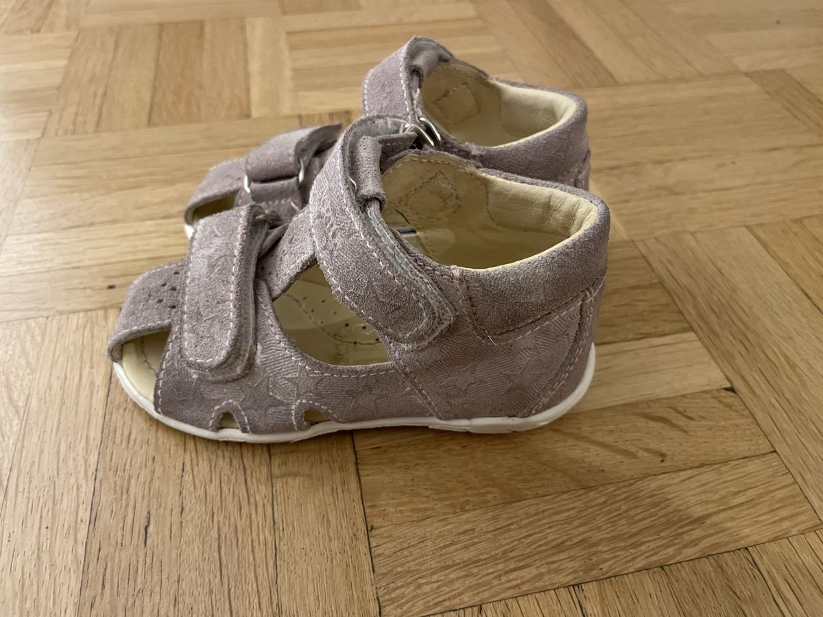 Scarpe per ragazze: Barefoot Mädchen Leder Schuhe  – Usato da Niederlenz venduto da Plusia