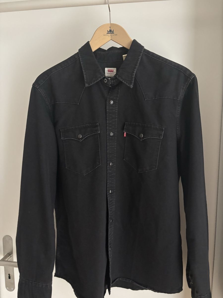 Levi's Camicie: Levi's Jeanshemd schwarz Grösse L – Usato da Bern venduto da MauiB