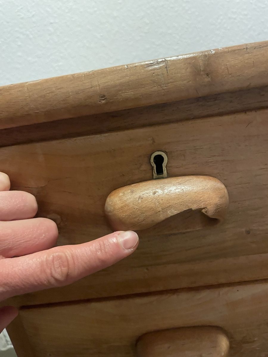 Tavoli: Tolles altes Nähmaschinentischchen – Usato da Bern venduto da mymo01 6