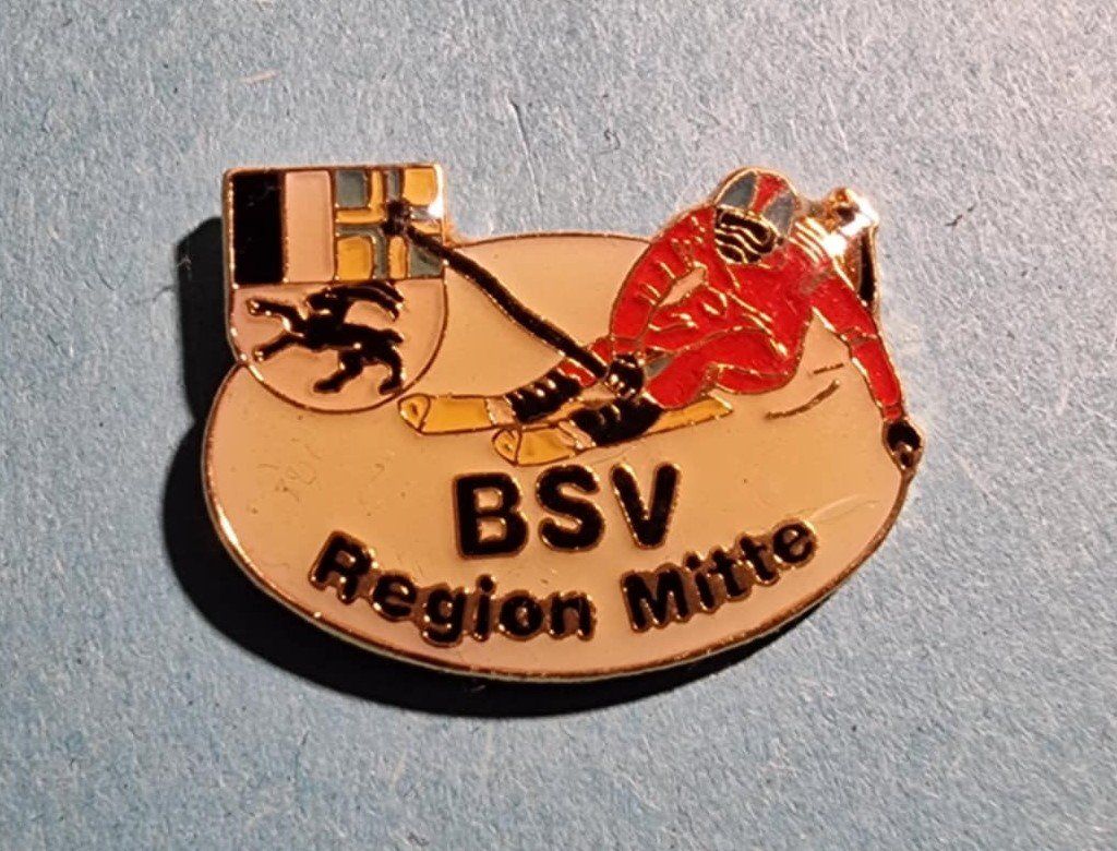 Plaketten & Abzeichen: Pin Bündner Skiverband Region Mitte – Gebraucht aus Härkingen von specialshapes