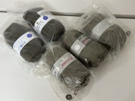 5 Knäuel à 50 Gramm