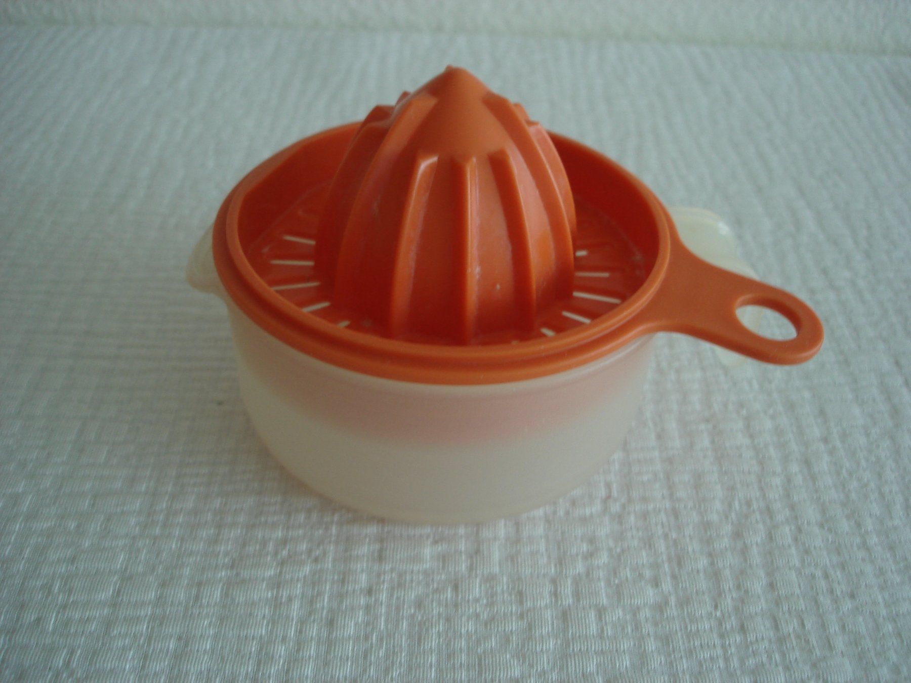 Tupperware Contenitori & Simili: Tupperware Vintage Schale mit Deckel & Küchenperle – Usato da Regensdorf venduto da anna059 2