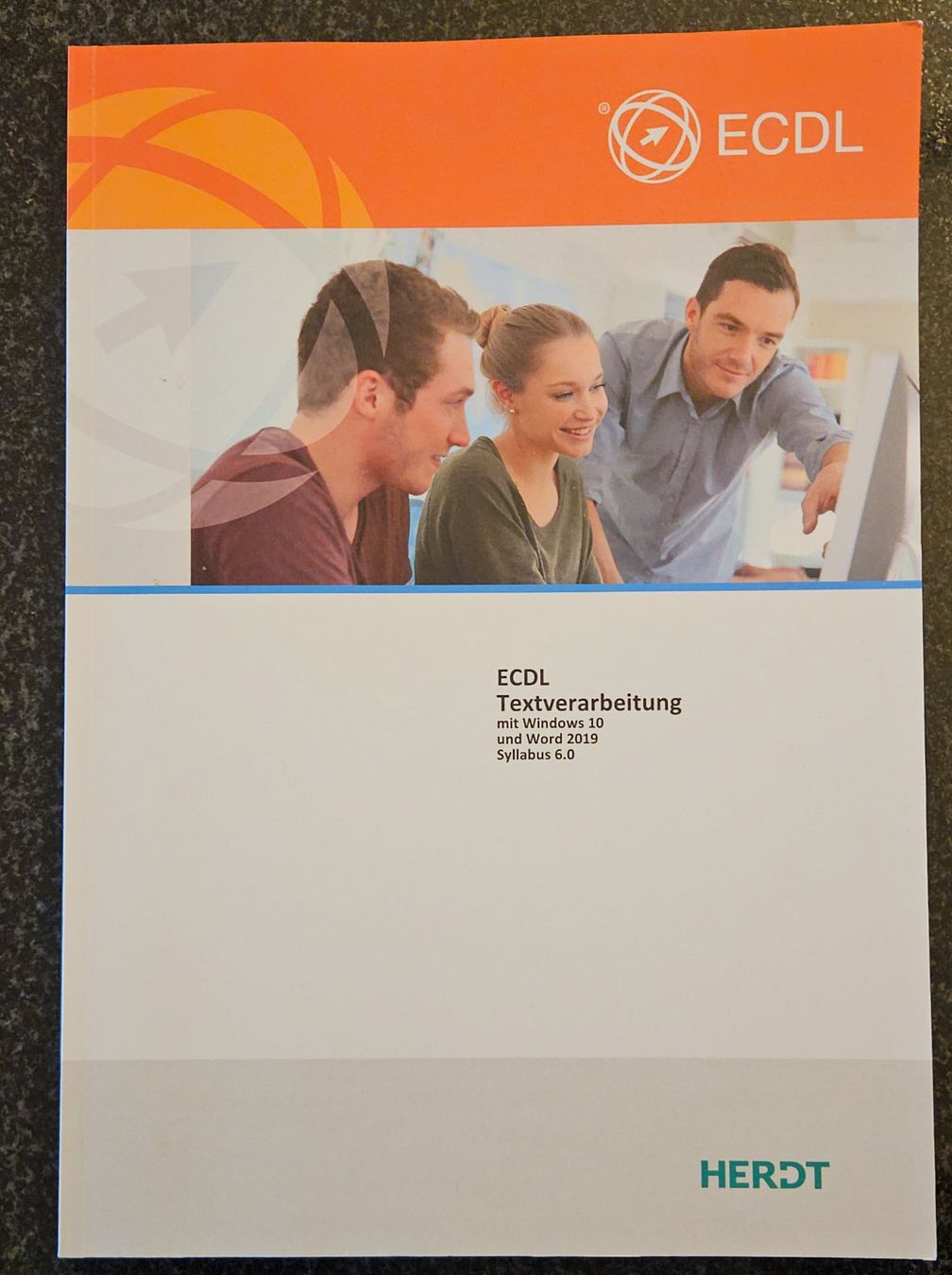 Bücher: ECDL Lernbücher Set (Word, Excel, PowerPoint, IT-Siche...) – Gebraucht aus Aesch BL von mbe_96vl 8