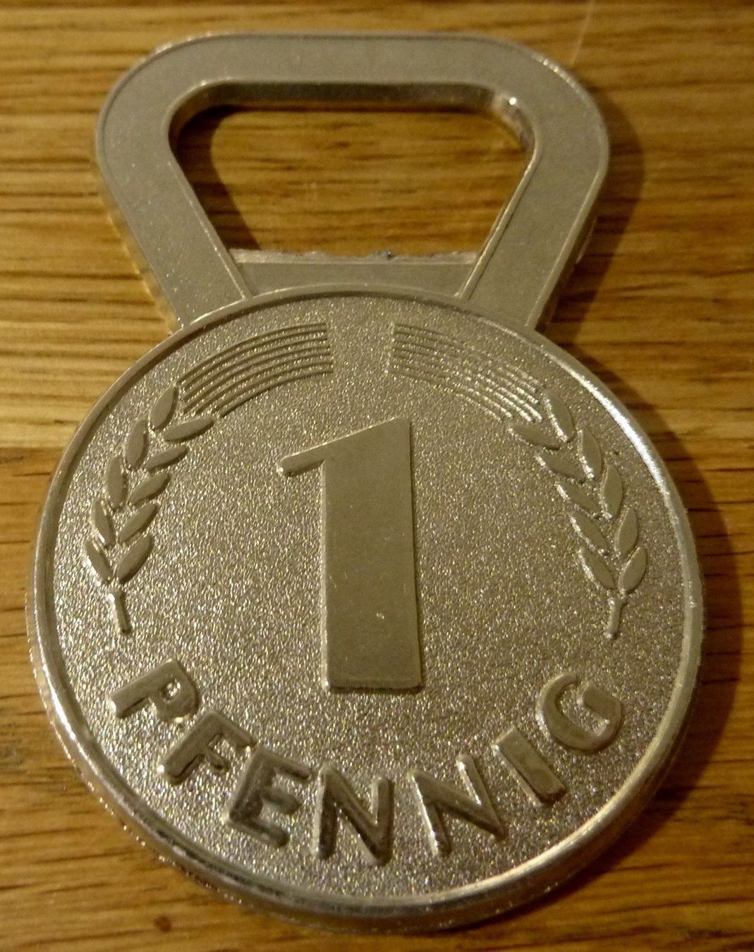 Apribottiglie & Tappi per chiusura: Flaschenöffner Sparkasse 1Pfennig – Usato da Hochfelden venduto da swissice 4