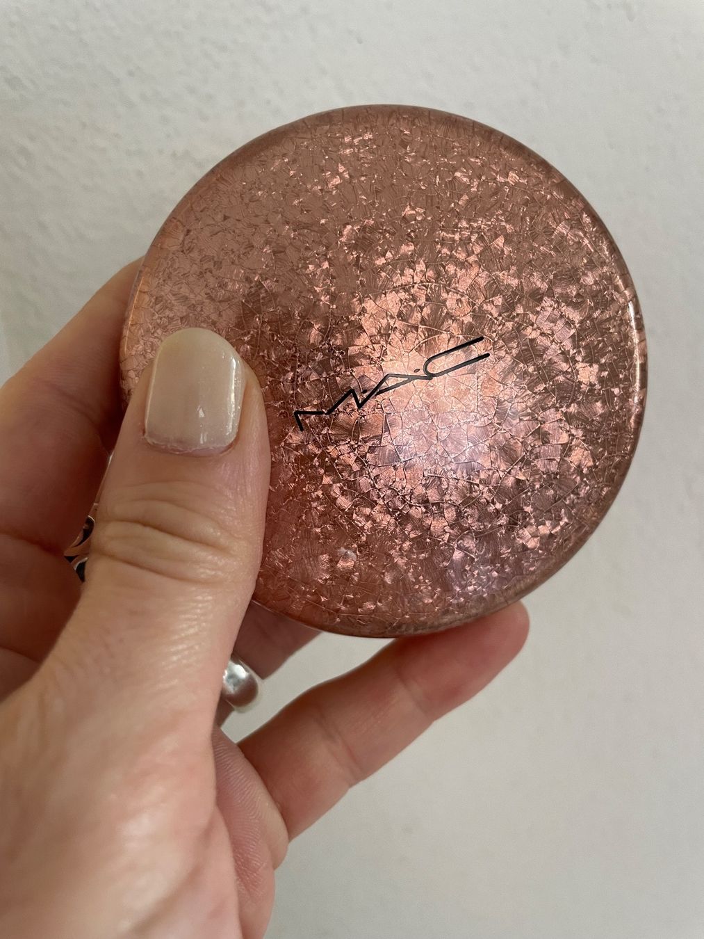 Mac Cosmetics Make-up: MAC limitierter Hightlighter,neuwertig,Ladenpreis CHF41.00 – Nuovo (secondo la descrizione) da Zürich venduto da deruja 4