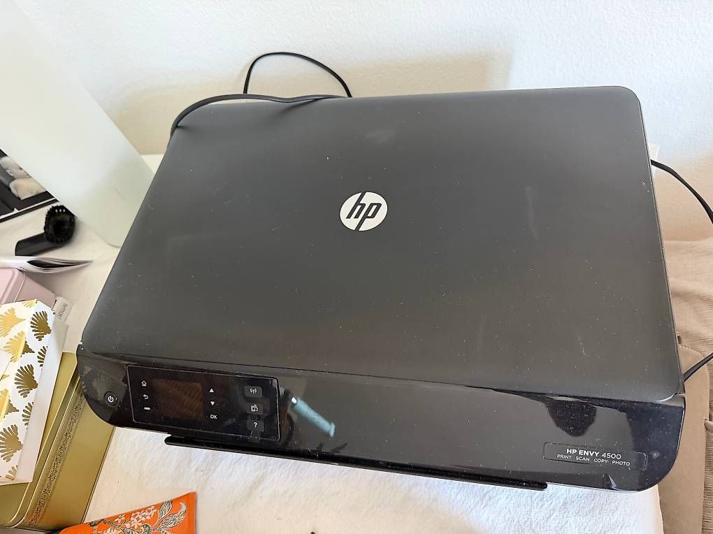 Hewlett Packard Imprimantes: Imprimante HP Envy 4500 – D'occasion à Meinier par sop_vsc6