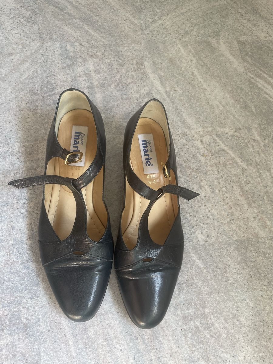 Scarpe da donna: Leder Damen Schuhe in 38,5 – Usato da Schaffhausen venduto da bmi_5j58