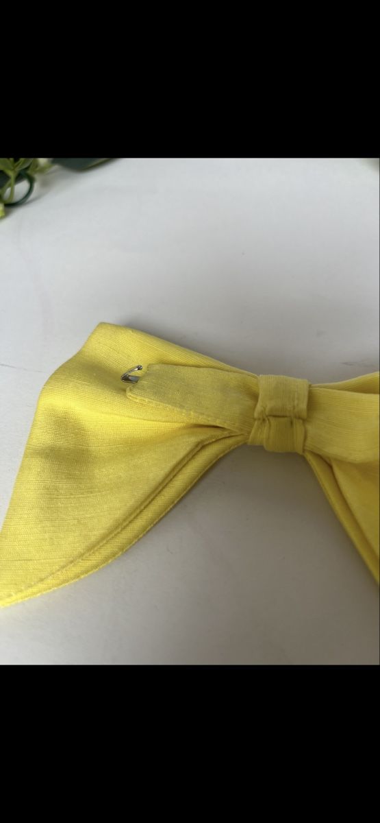 Gucci Cravatte: Gucci Yellow Bow Tie – Nuovo (secondo la descrizione) da Lausanne venduto da Sylvain_luxury 2