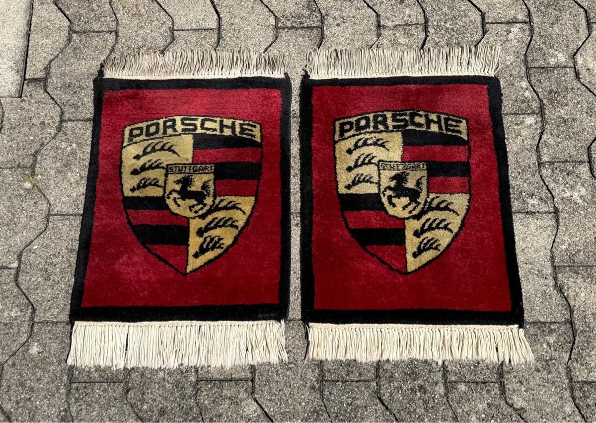 Tappeti & Tappetini: Fussmatten mit PORSCHE-Emblem - 2 Stück – Usato da Stansstad venduto da kerri8
