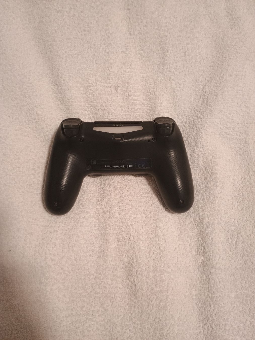 Sony Controller: Sony PlayStation 4 DualShock Controller schwarz gebraucht – Gebraucht aus Basel von ShopTopShop 1