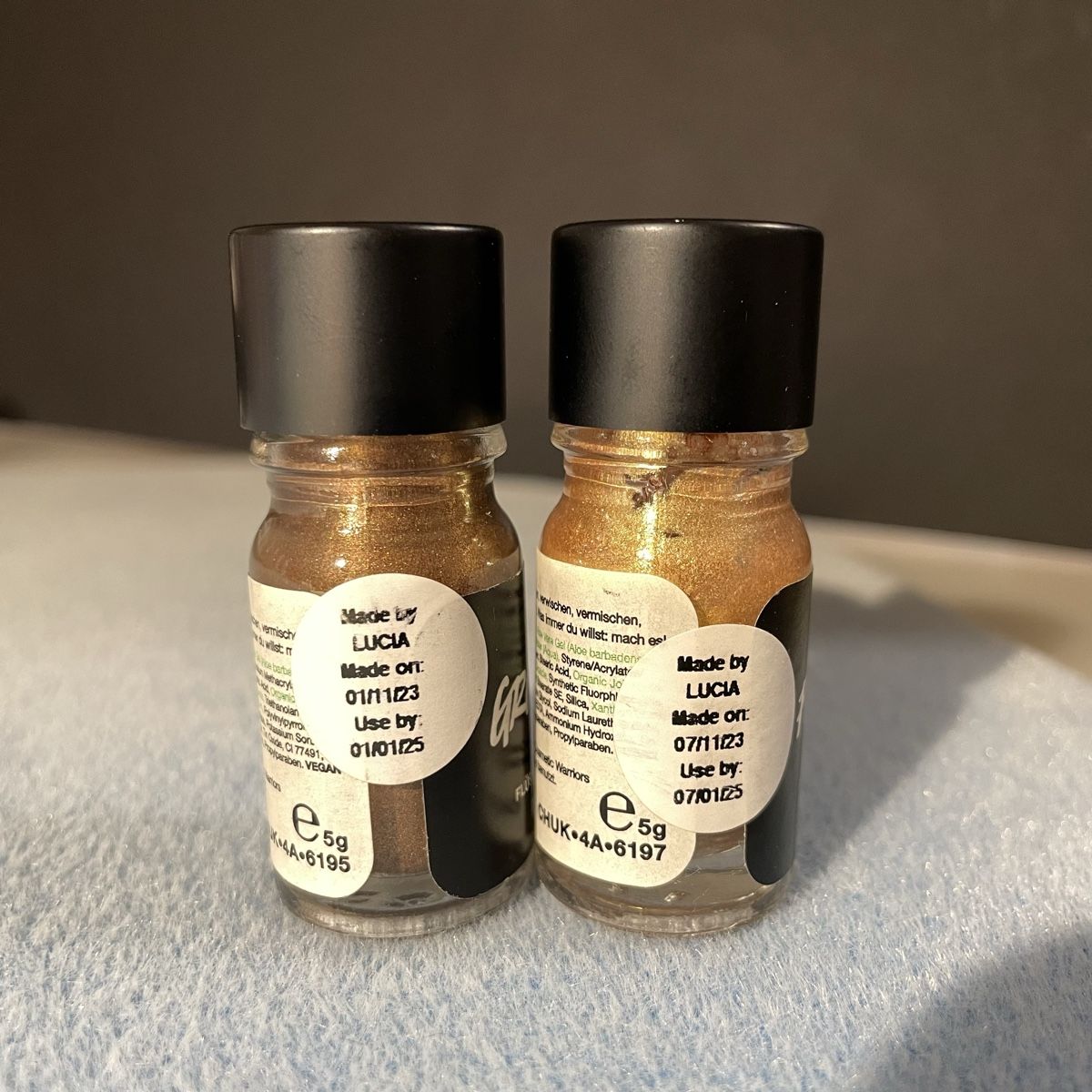 Make-up: Lush Flüssiger Eyeliner grounded & fantasy – Nuovo (secondo la descrizione) da Bellach venduto da Dreamer2501 2