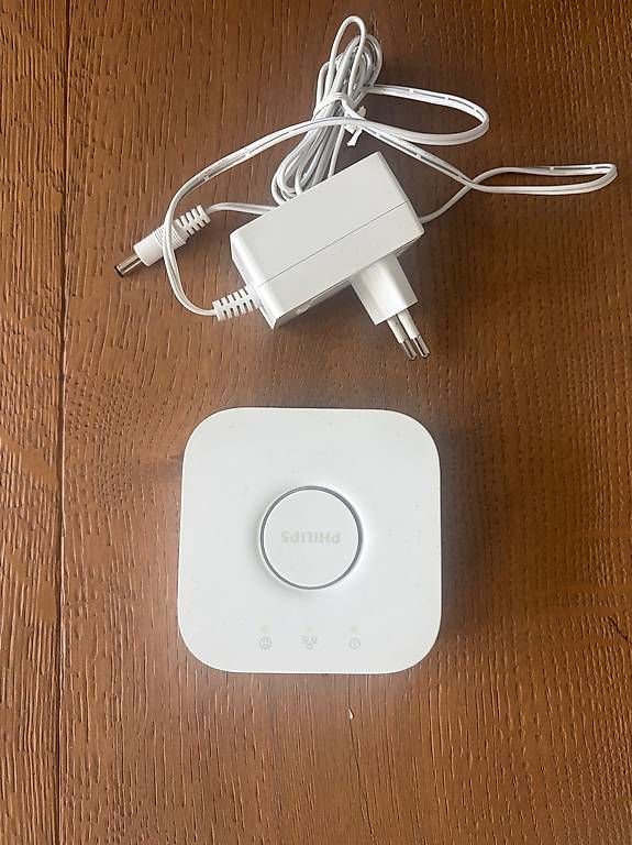 Hubs & Switches: Philips hue Bridge – D'occasion à Oetwil a.d. Limmat par Walli.one