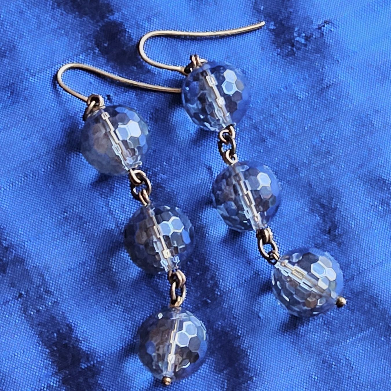 Ohrringe & -stecker: Vintage schicke blaue Glaskugel Ohrhänger – Gebraucht aus Zürich von Aleick 7