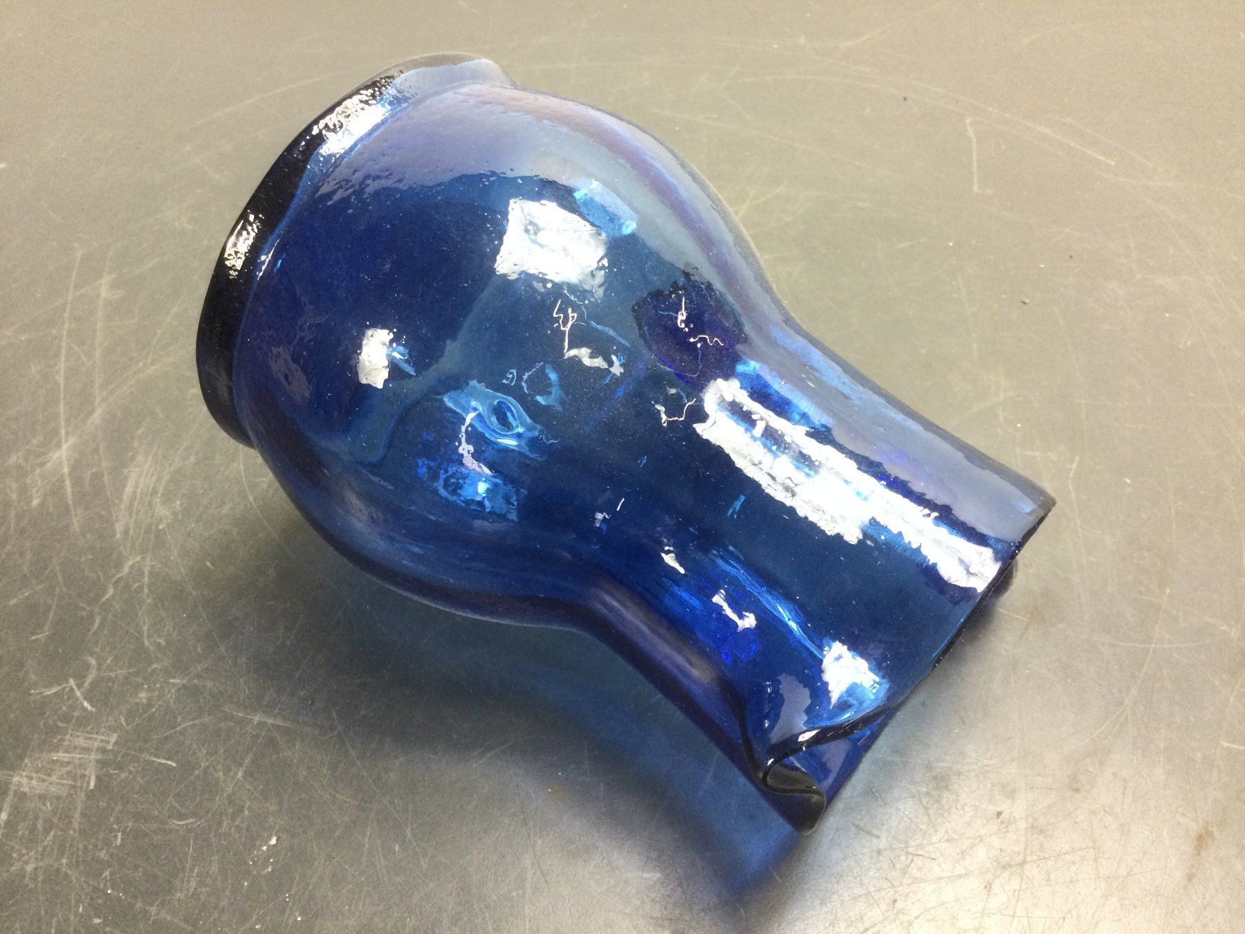 Caraffe: Gebrauchter alter blauer Wasser Glas Krug – Usato da Wangen SZ venduto da kuriosum12 5