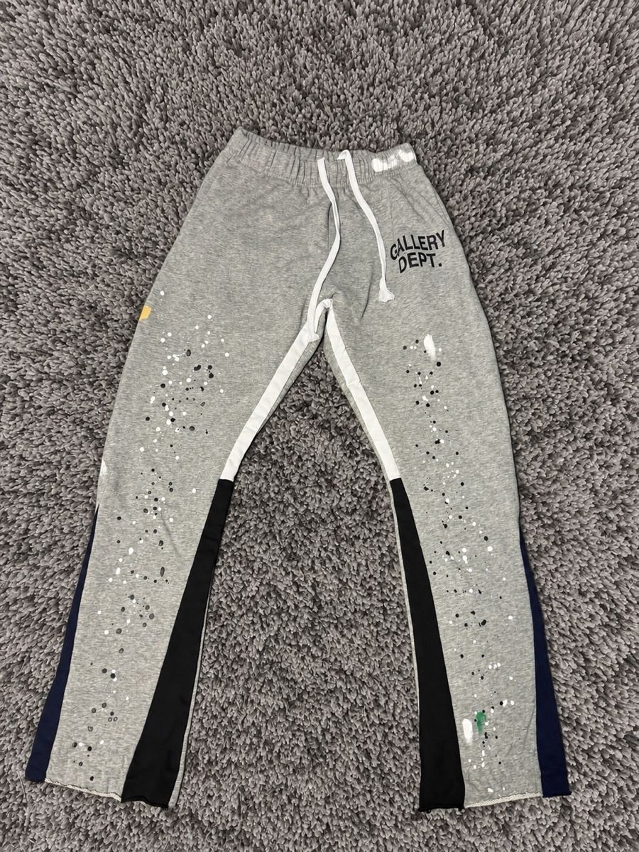 Pantaloni: Jogginghose Gallery Dept grau mit Farbspritzern – Nuovo (secondo la descrizione) da Sissach venduto da jdv_j65j