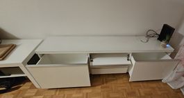 Wohnwand weiss mit TV-Board und Wandregal gebraucht