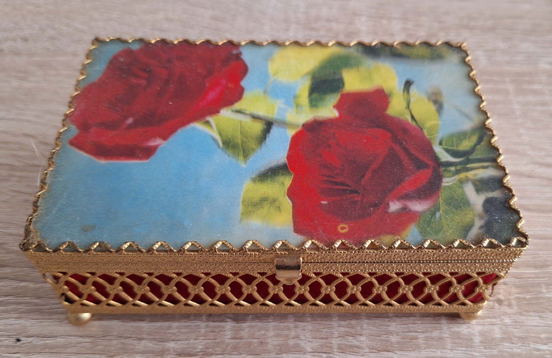 Dosen: Schmuckschatulle / Schmuckkästchen mit Rosenmuster (2D) – Gebraucht aus Niederrohrdorf von Papillon_47