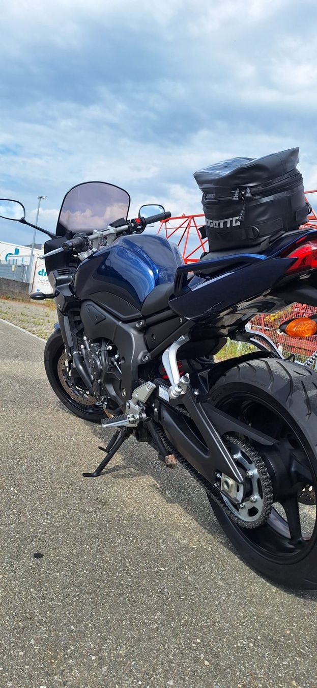 Yamaha Strada: Yamaha FZ 1 – Usato da Aarburg venduto da dar_7lxw 2