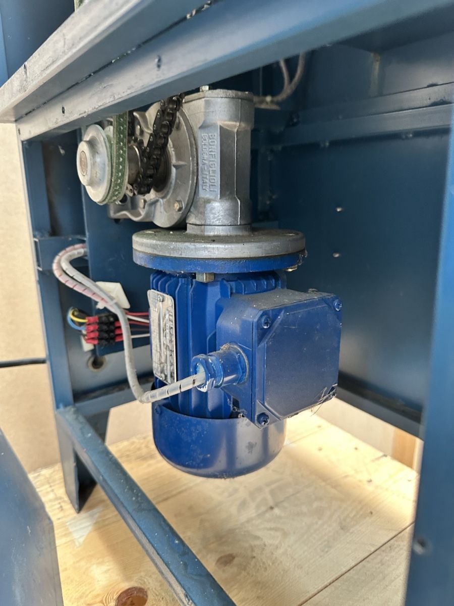 Tutte le macchine: Goldprofiliermaschine Gioa – Usato da Nebikon venduto da schnischna80 5