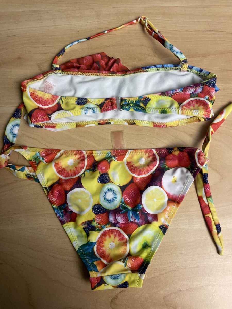 Costumi da bagno & Bikini: Süsses neuwertiges Früchte Bikini Gr. 134 – Usato da Obergerlafingen venduto da cabo4 2