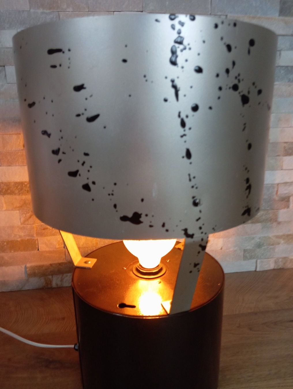 Lampade: Stehlampe schwarz silber Industrial Look – Nuovo (secondo la descrizione) da Giswil venduto da Zumdesign 2