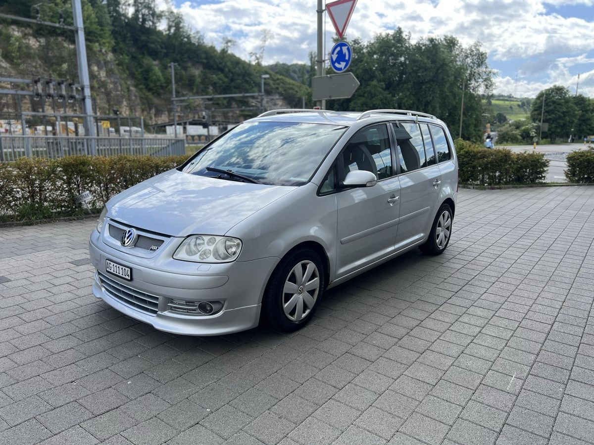 VW Automobili: VW Touran 2.0 TDI  – Usato da Liestal venduto da EL_RA94 6
