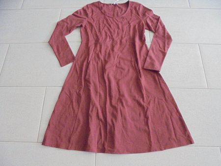 NILE KLEID GR.M *NEU*