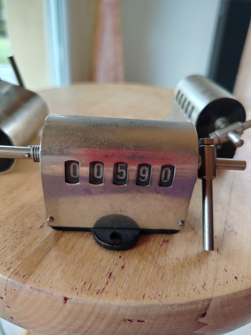 Tutti gli attrezzi: 3 compteurs mécaniques à levier, état d'usage correct – Usato da Le Locle venduto da Oldthingslover 5