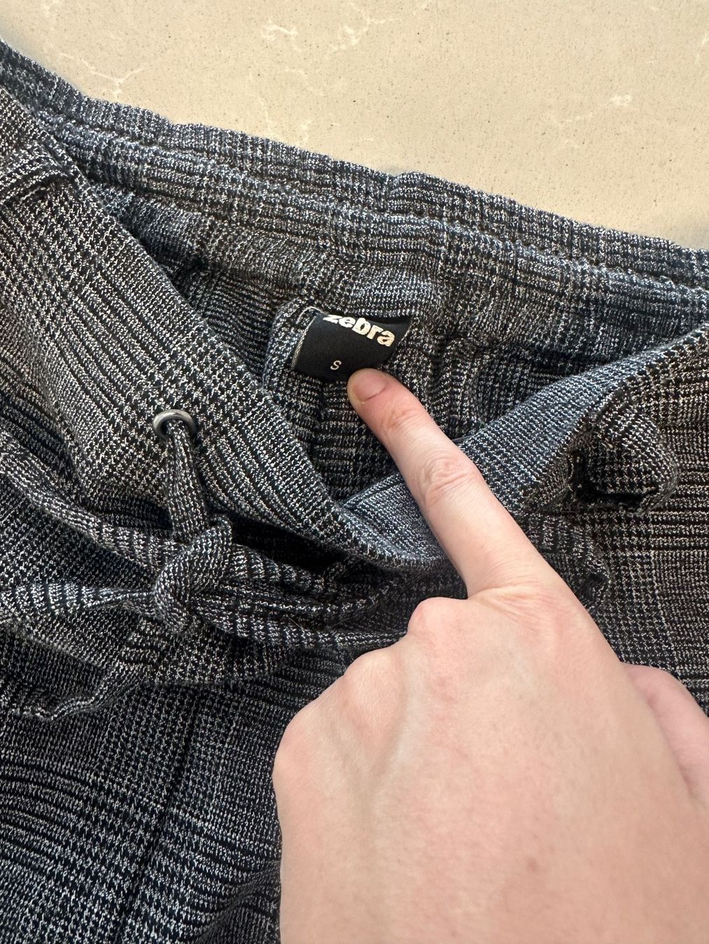 Lotti di vestiti: 4 Damenhosen im Bundle | Grösse M – Usato da Weggis venduto da _GMA9 1
