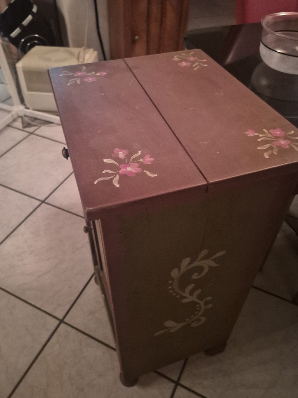 Comodini: Nachttisch bemalt mit Blumen Motiv Holz – Usato da Frauenfeld venduto da mel_2gqy 7