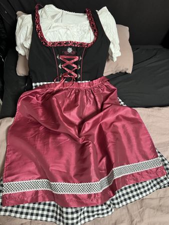Dirndl schwarz bordeaux kariert mit Bluse gebraucht