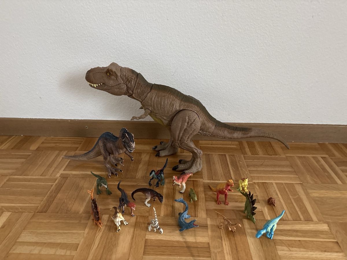 Giocattoli: Dinosaurier-Set – Usato da Bassersdorf venduto da Shke01 1