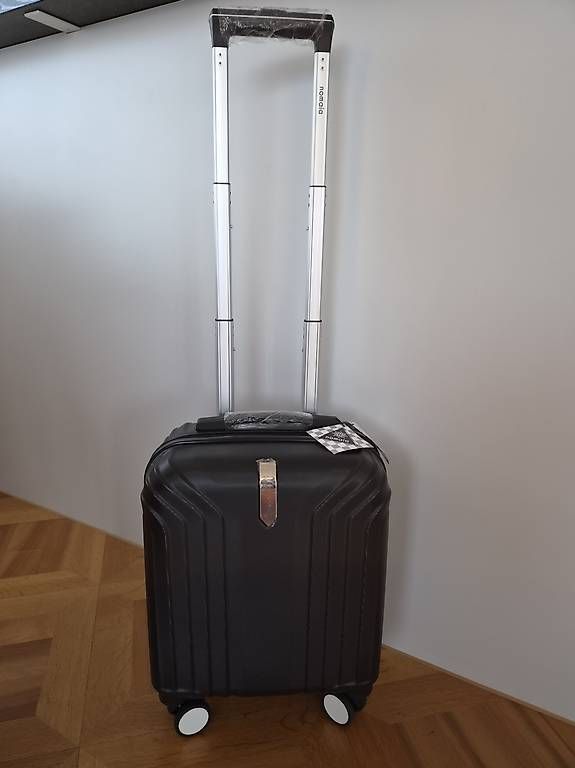 Valises de voyage: Reisekoffer Handgepäck – Neuf avec emballage d'origine à Luzern par linarn