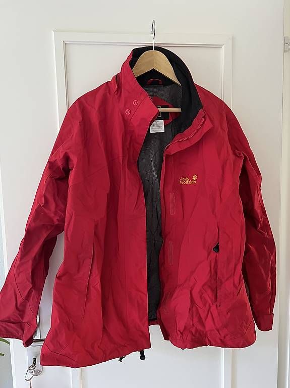 Jacken: Jack Wolfskin Windjacke  – Gebraucht aus Zürich von Sofmas