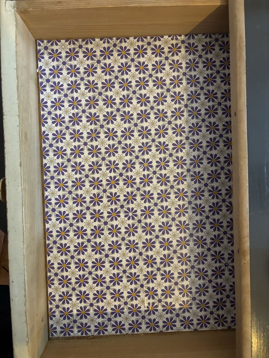 Tables: Alter Holztisch mit Hocker  – D'occasion à Bern par achri 2
