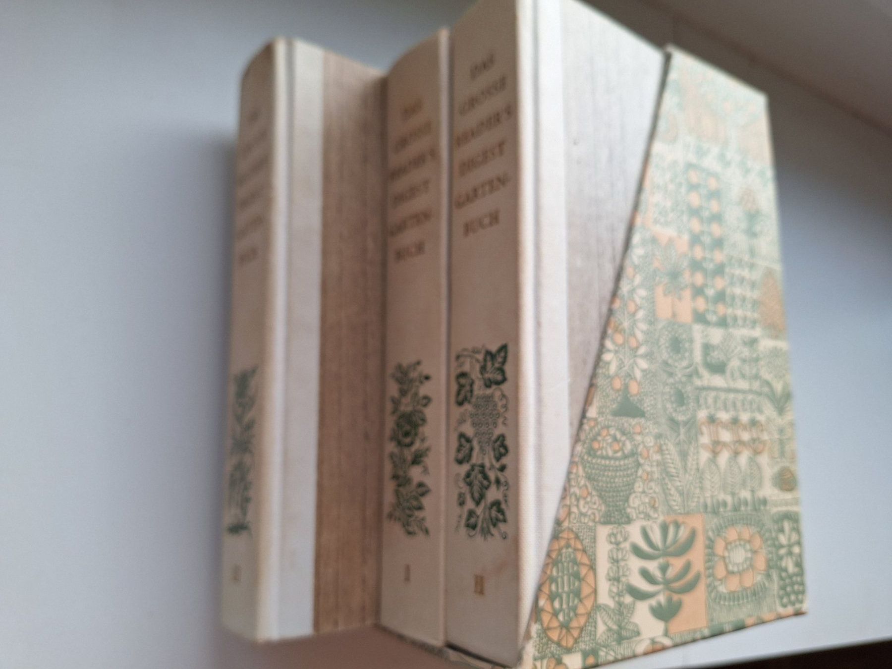 Bücher: Das grosse Reader's Digest Gartenbuch, 3 Bände, 1965! Top... – Gebraucht aus Zürich von t24_de 1