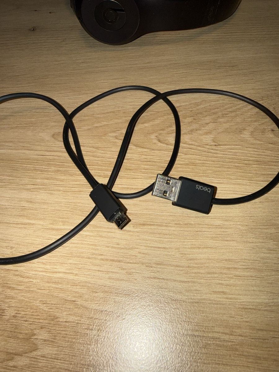 Beats Cuffie: Beats Solo3 Wireless Kopfhörer | Schwarz | Bluetooth | inkl. – Usato da Luzern venduto da ver_25gj 6