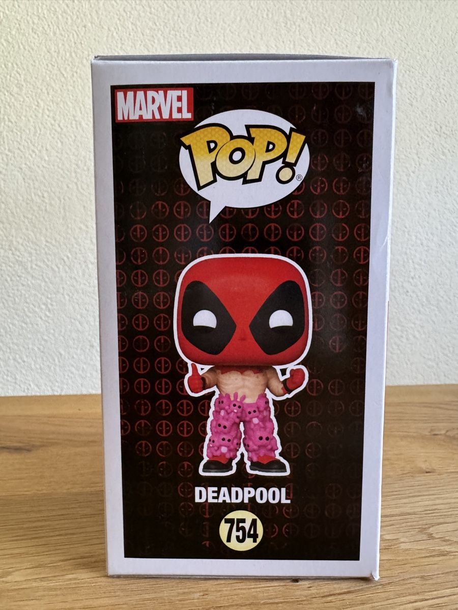 Funko Statuette: Funko POP Deadpool with rabbit pants #754, LIMITED EDITION – Nuovo (secondo la descrizione) da Zürich venduto da Nicolas_Oswald 1