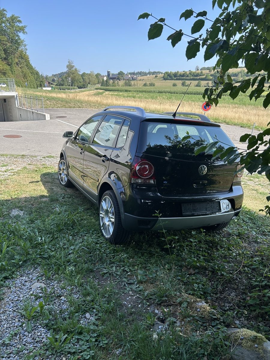 VW Automobili: VW POLO CROSS, 2007, schwarz – Usato da Ottikon venduto da Pantho 1
