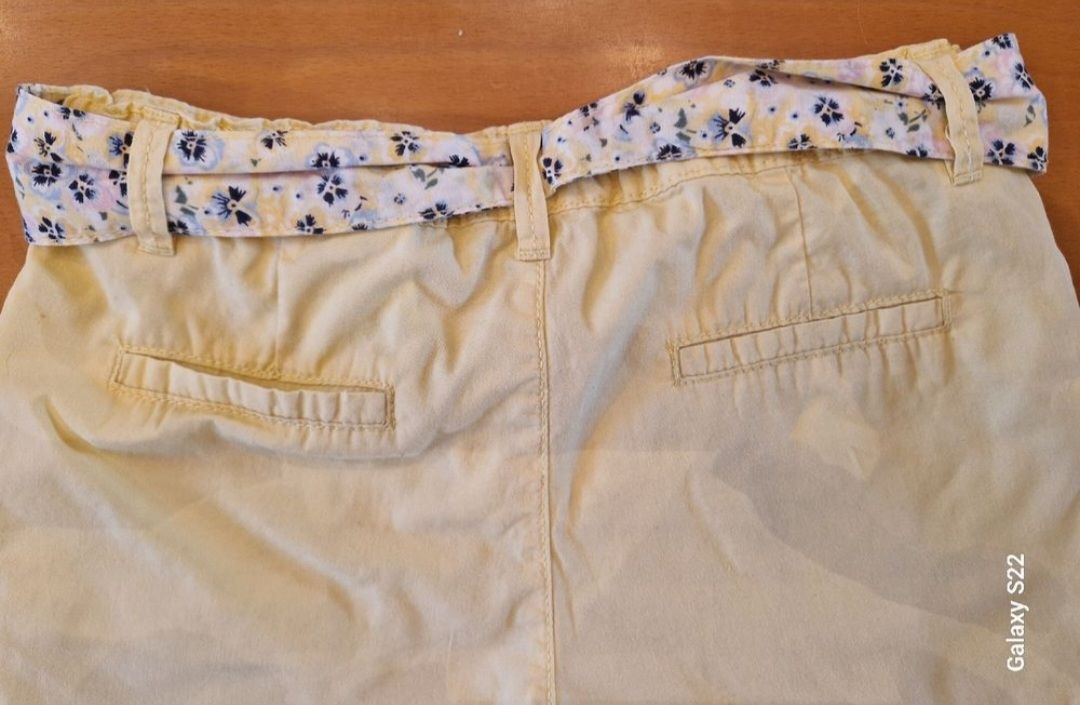H&M Hosen: H&M Short, Gr. 116 – Gebraucht aus Muri b. Bern von rol_xtf8 3
