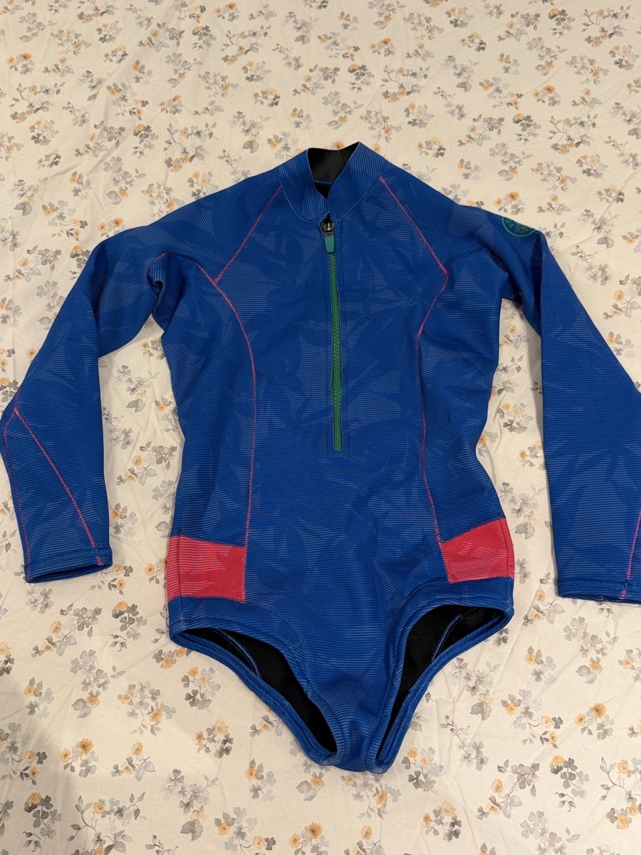 Roxy Completi: Roxy Spring Wetsuit – Usato da Schaffhausen venduto da McAfoose