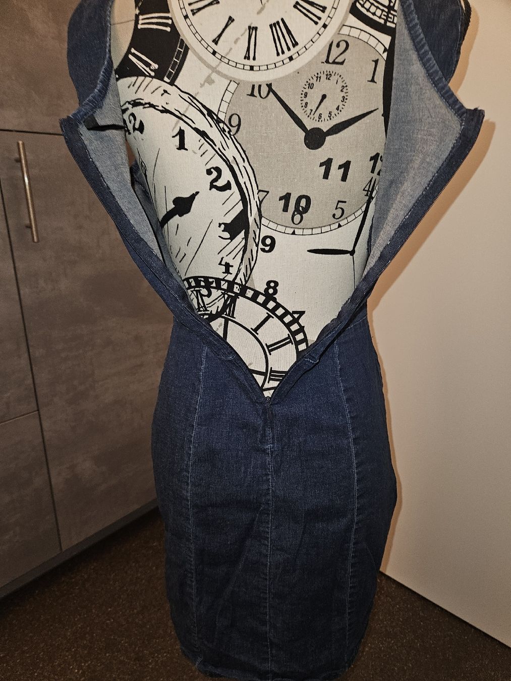 Vestiti: Chicorée Jeans Kleid Gr. S, Dunkelblau – Usato da Anwil venduto da tamoos 3