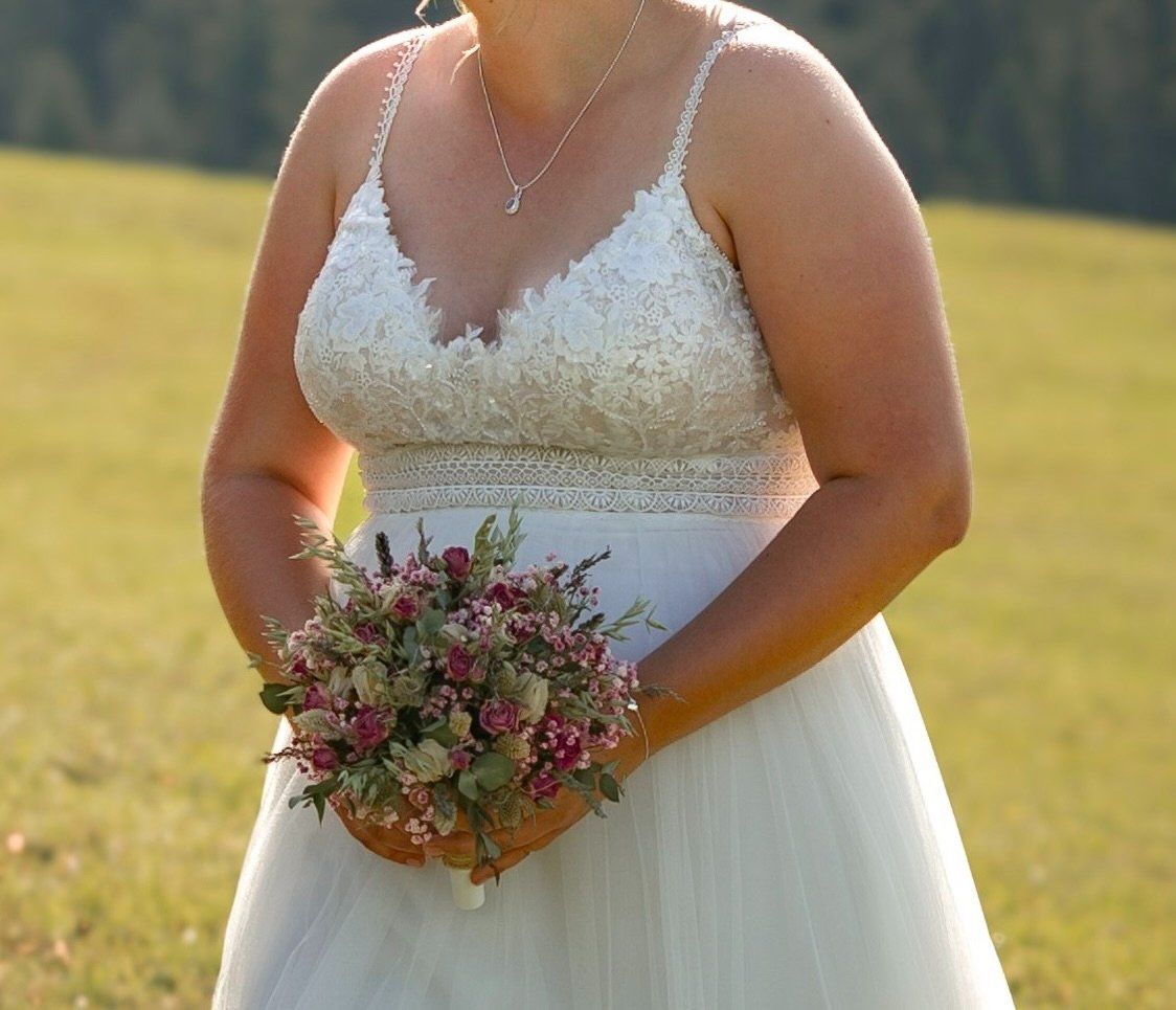 Vestiti: Secondhand Brautkleid, Grösse 42-44 – Usato da Brunnen venduto da Herzig-Brautmode 3