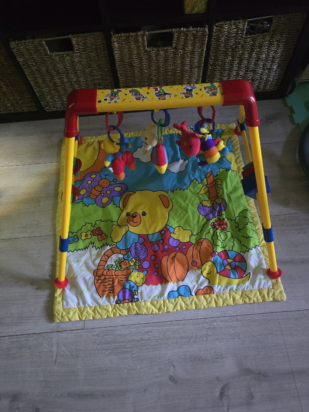 Tiro con l'arco: Tapis d'éveil bébé coloré – Usato da Founex venduto da Vivi.dressing